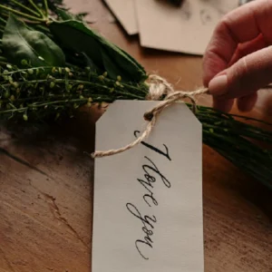 Wenskaartje bij bos bloemen